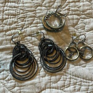 3 Pairs of earrings Lia Sophia